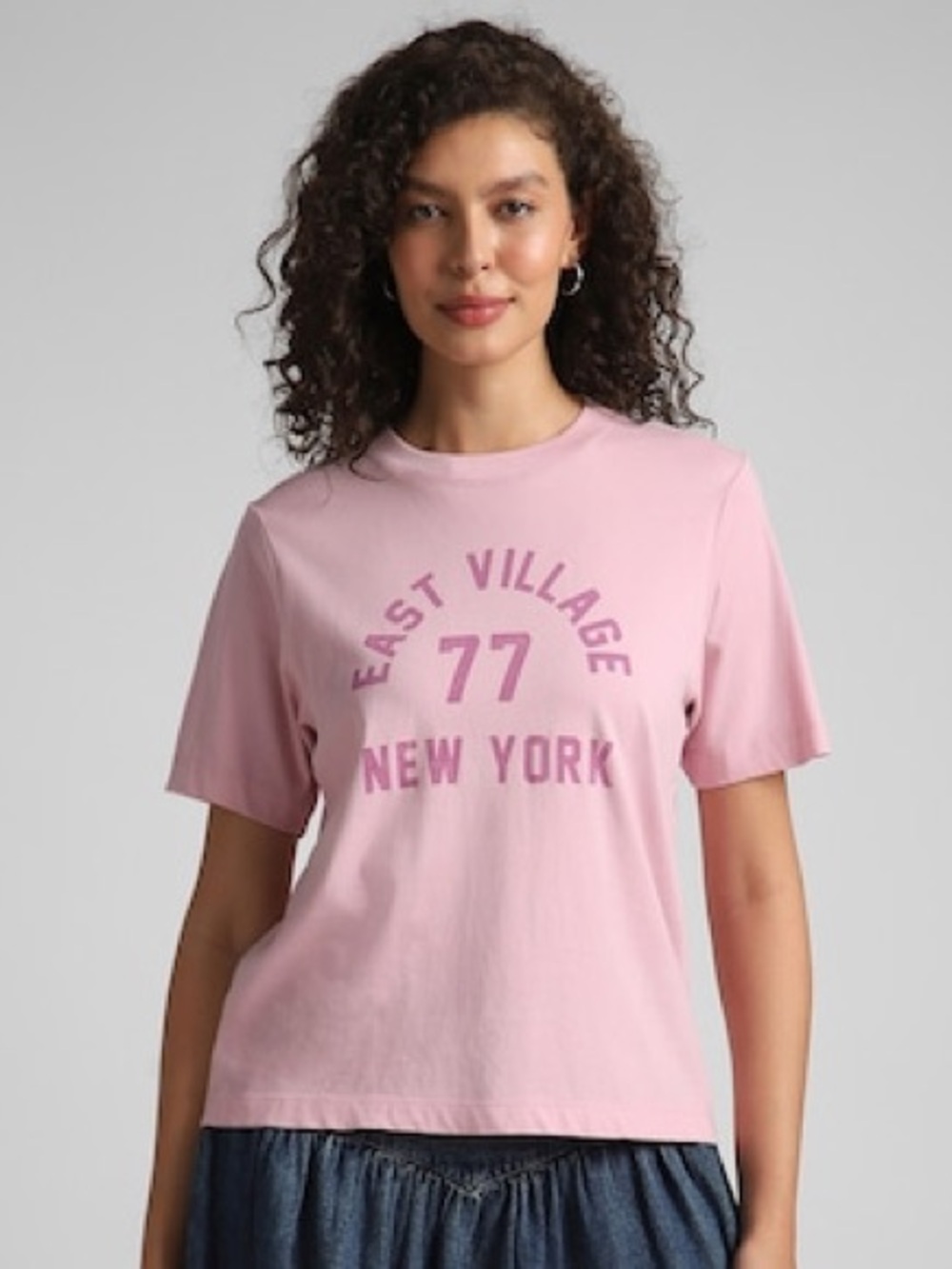 AE STELLA GRAPHIC T-SHIRT